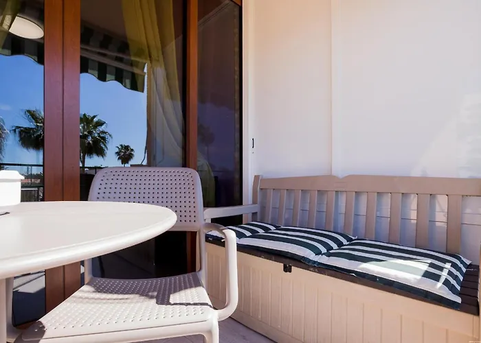 Americas Acapulco Costa Adeje *