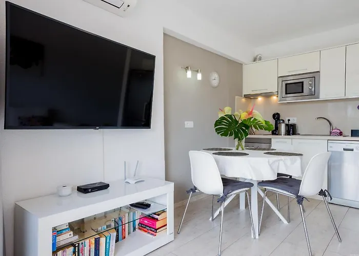 Americas Acapulco Costa Adeje *